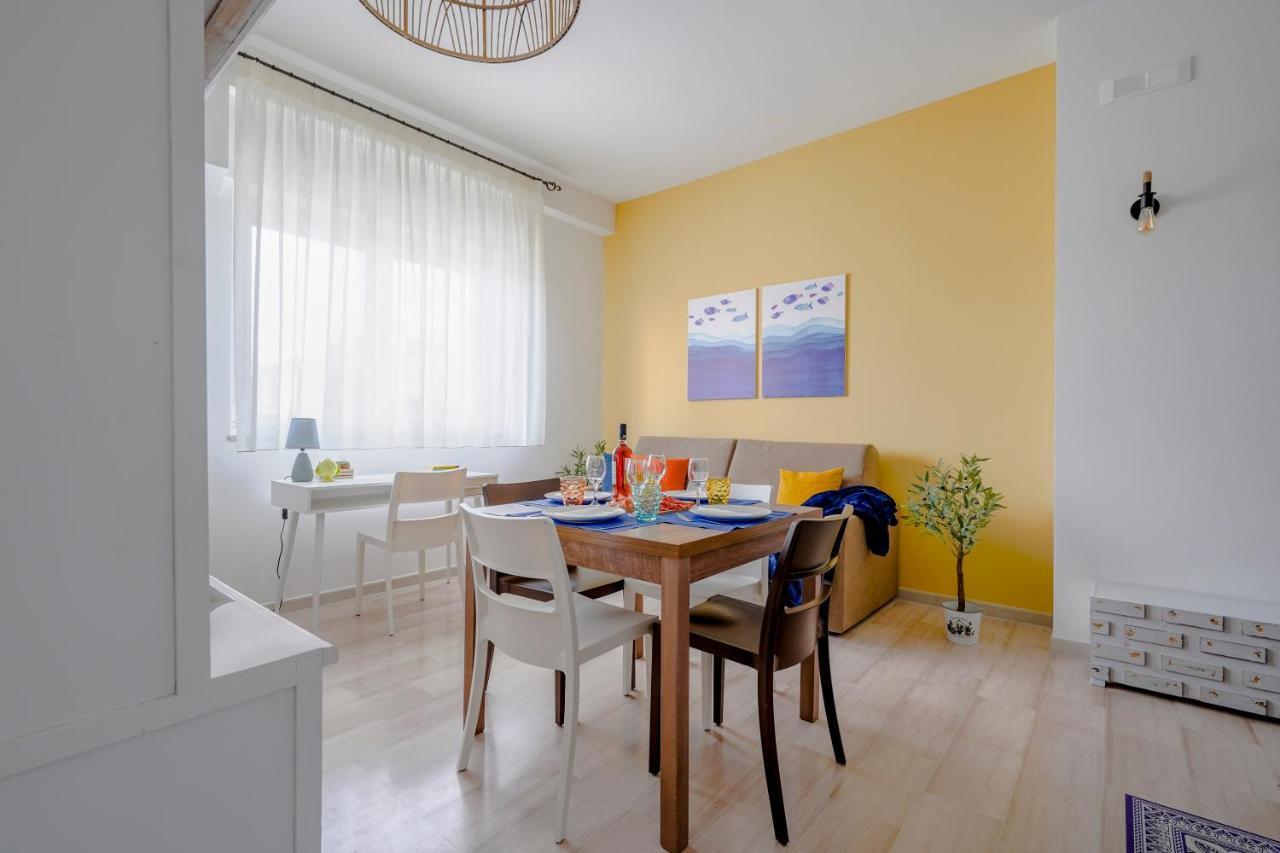 Mediterranea Apartment- Central Station - Free Wifi&Netflix Bari Exterior foto