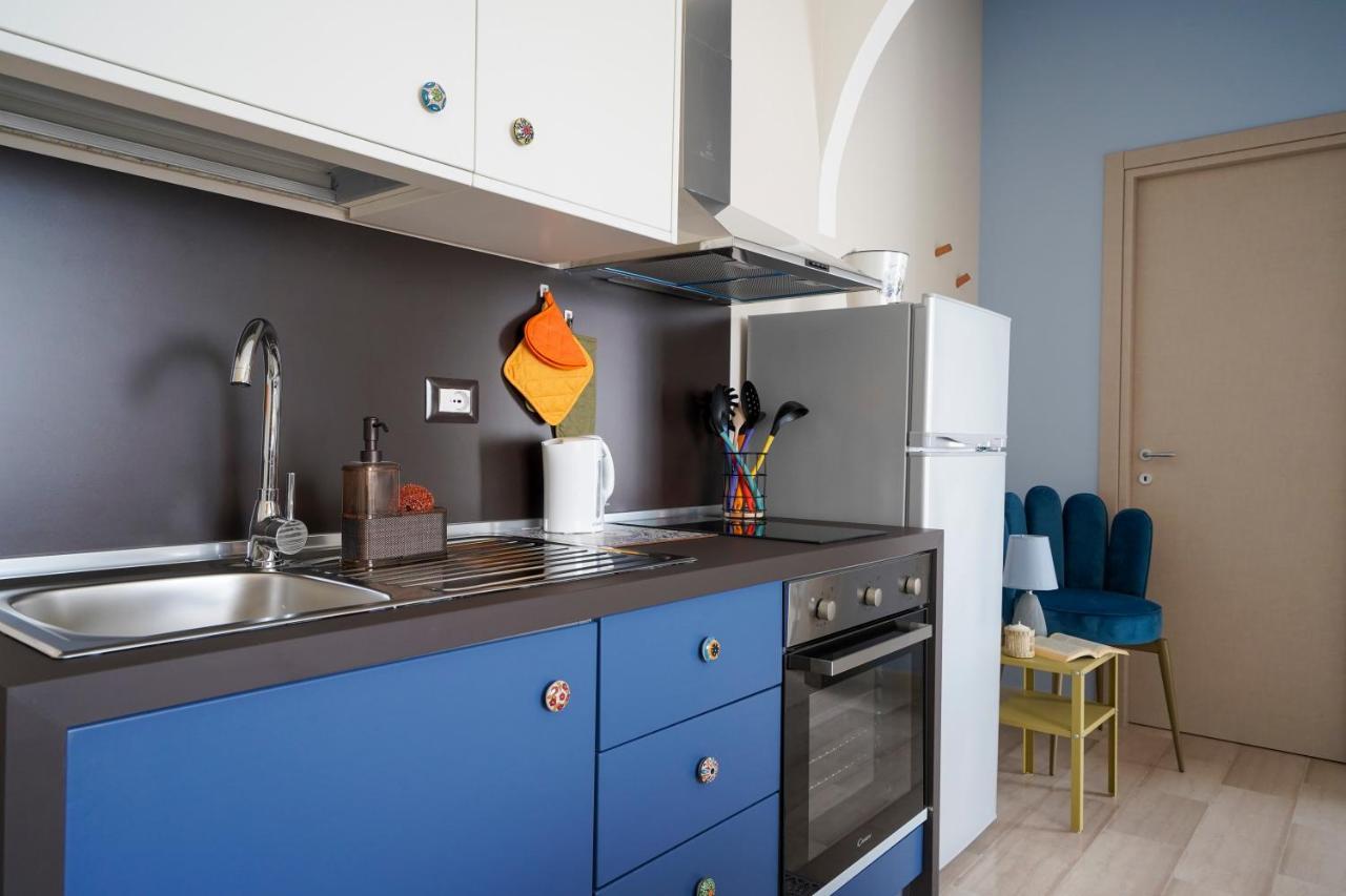 Mediterranea Apartment- Central Station - Free Wifi&Netflix Bari Exterior foto
