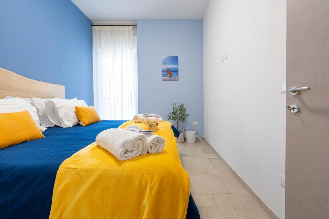 Mediterranea Apartment- Central Station - Free Wifi&Netflix Bari Exterior foto